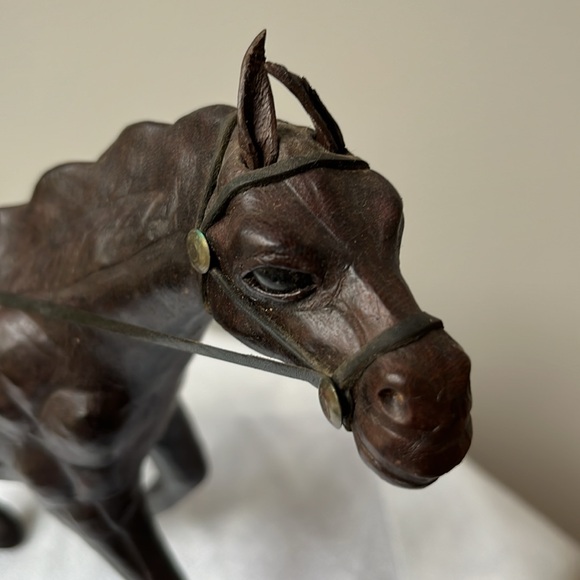 Vintage Horse‎ Leather Wrapped Figurine Statue Equestrian - Picture 2 of 9